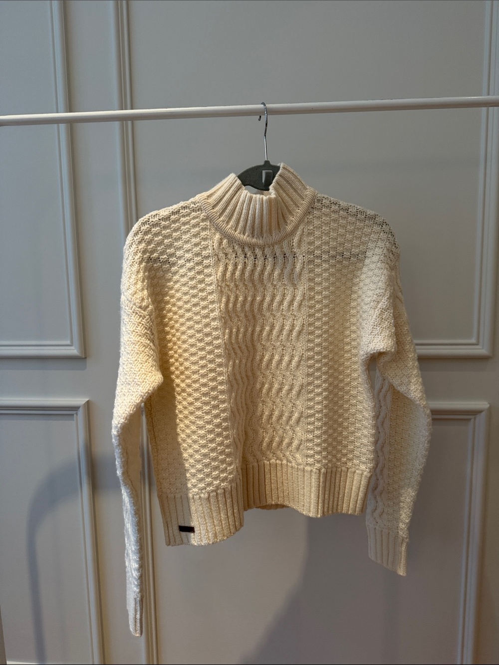 Women's Cream Cable Turtleneck Sweater - Cozy Knit Pullover